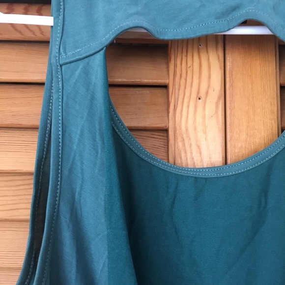 dark turquoise open back tank top - Picture 5 of 8